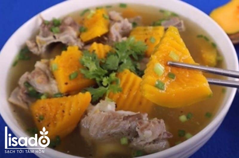 Bí ngô hầm xương món ngon bổ dưỡng Bí ngô hầm xương món ngon bổ dưỡng