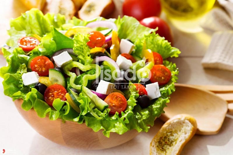 Salad mini ngon và tươi với dưa chuột